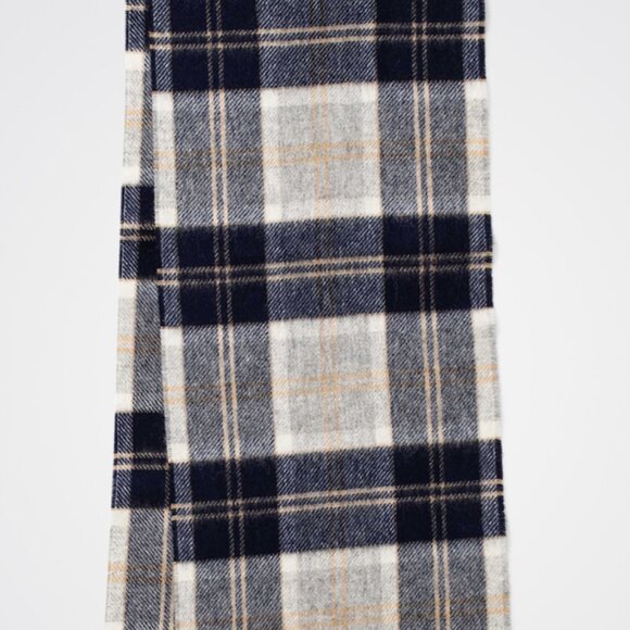 Norse Projects - Men’s Merino Wool Scarf - Navy Plaid - Picture 3 of 6
